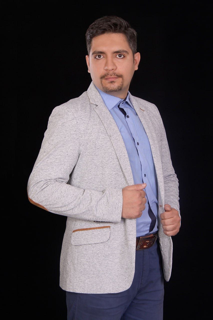 دکتر آرش مشتاقی
